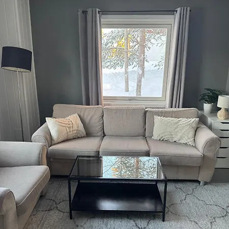 Spacious House In * تريسيل