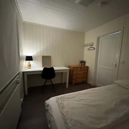 Spacious House In * تريسيل